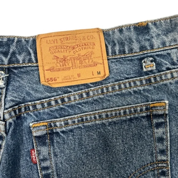 Levi’s Denim Shorts - Picture 4 of 11